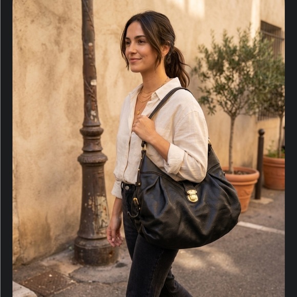 Louis Vuitton Handbags - Louis Vuitton Black Shoulder Bag